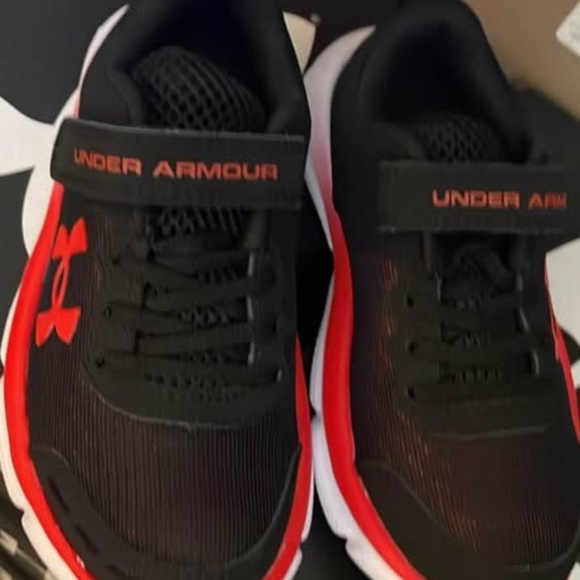BRAND NEW boy youth under armour bps assert velcro shoes size 11 & 13 K - Picture 8 of 9